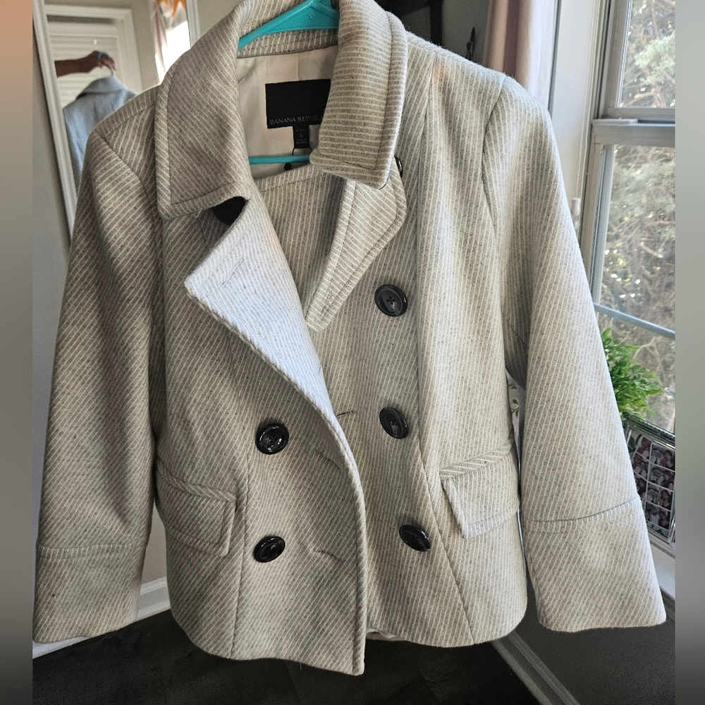 Banana Republic Women's Light Gray Pea Coat - Picture 2 of 10